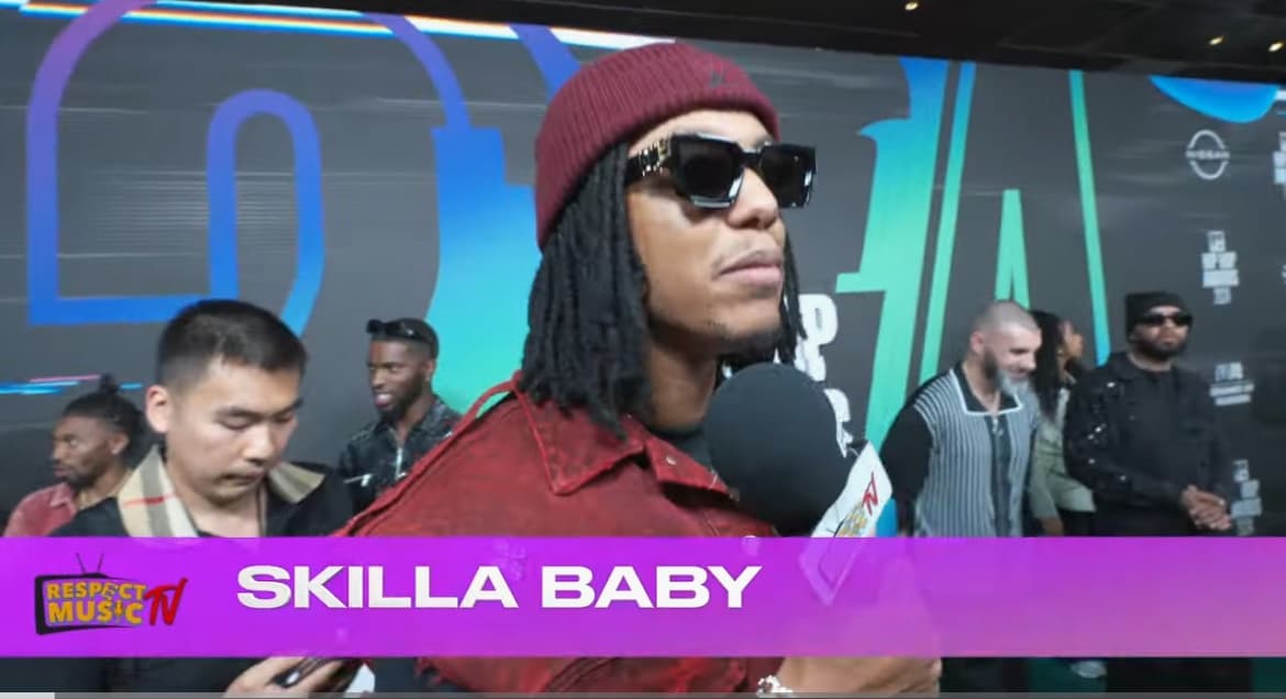 SKILLA BABY PULLS UP TO RECEIVE BET HIP HOP AWARDS